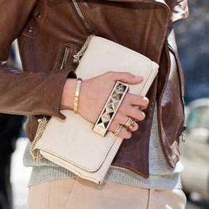 valentino clutch3